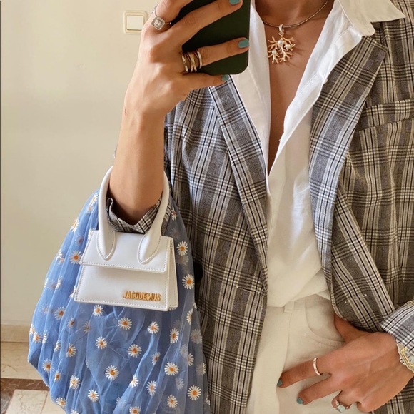 Zara Handbags - Bloggers Favorite Zara Embroidered Tulle Bag